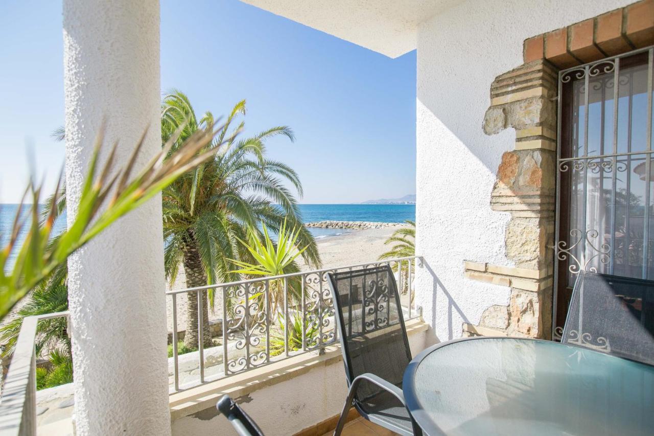 Апартаменты Mistral Seafront Up. Vistas Al Mar Mont-roig del Camp Экстерьер фото